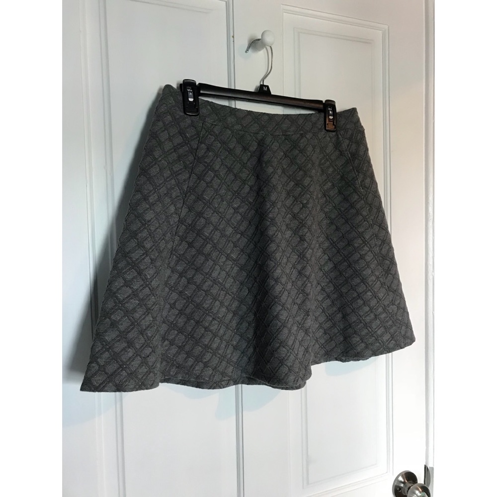 Ann Taylor grey patterned skater skirt